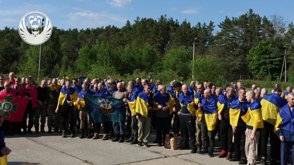 Україна повернула з полону ще 390 захисників і цивільних