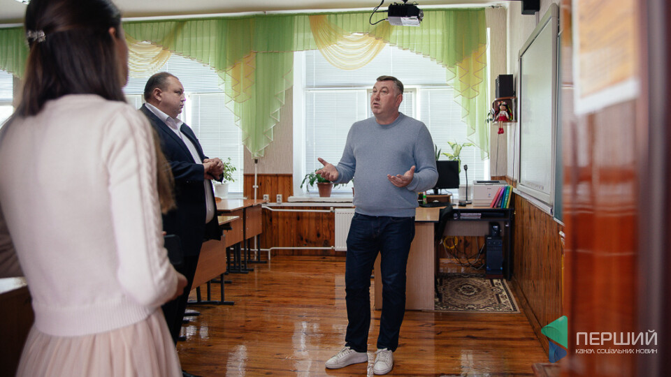 «Люблинецький ліцей повинен мати свій шлях розвитку. Чекаємо ініціативи», - депутат Володимир Бондар