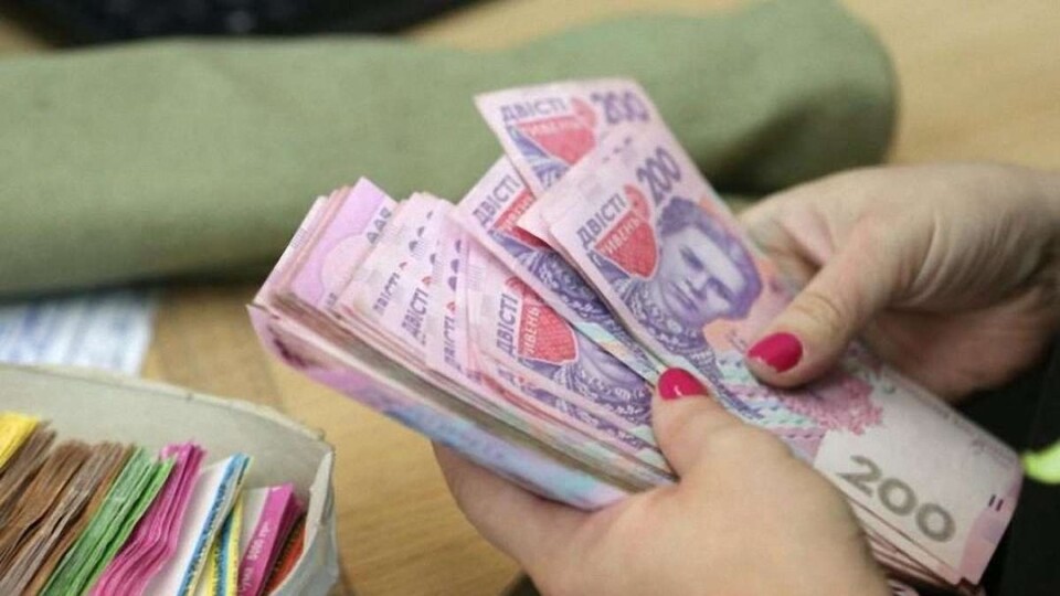 На зарплату луцьким педагогам і медикам не вистачає 28 мільйонів гривень