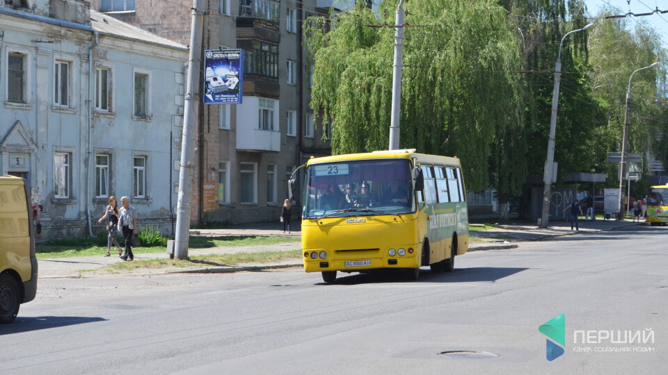 Коли у луцьких маршрутках можна буде розраховуватись карткою