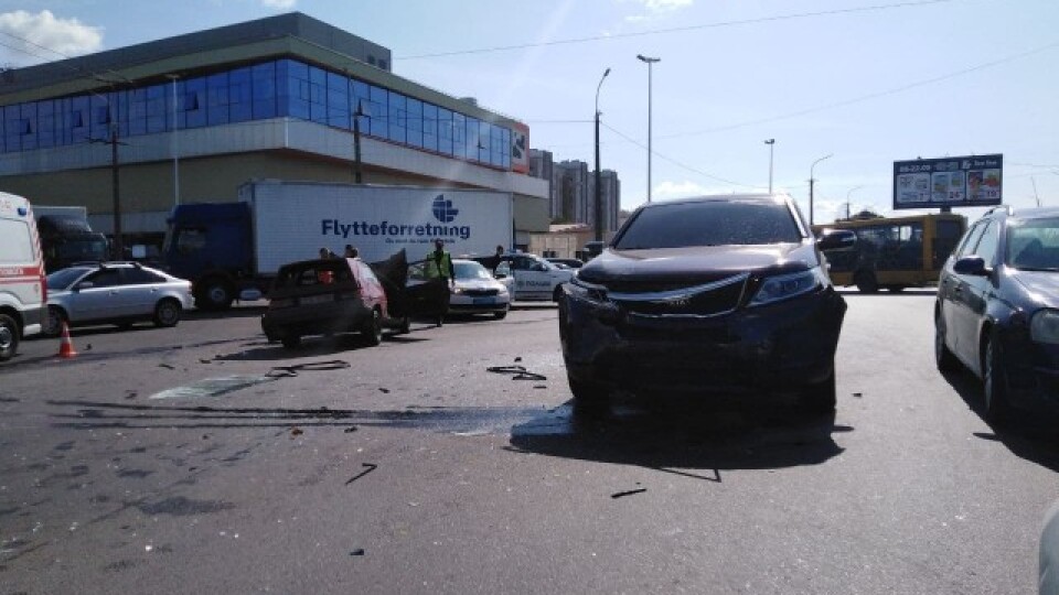 У Луцьку поблизу «Там-Таму» трапилася аварія. Постраждали четверо людей