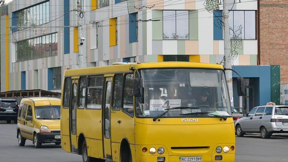 У Луцьку створять спеціальну службу, яка буде ловити «зайців» у маршрутках