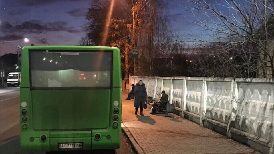 Лучани просять повернути зупинки на вулиці Глушець