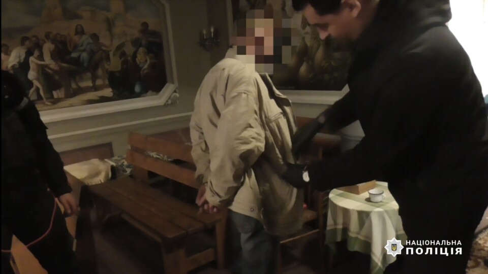 Волинянин вкрав гроші зі скриньки пожертвувань у храмі. ВІДЕО
