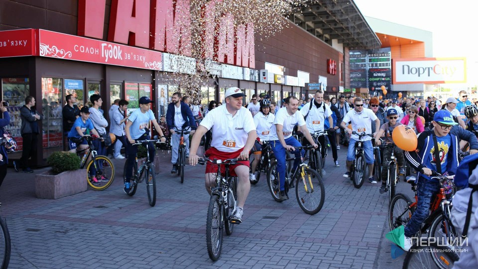 На «Велодень» у Луцьку зібралася рекордна кількість учасників. ФОТО