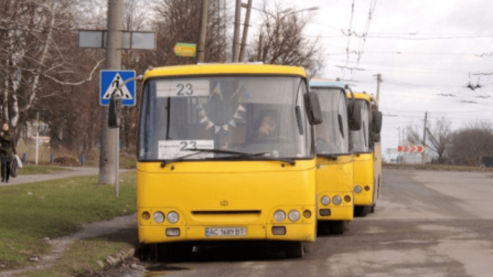 Лучани просять відновити маршрут №23