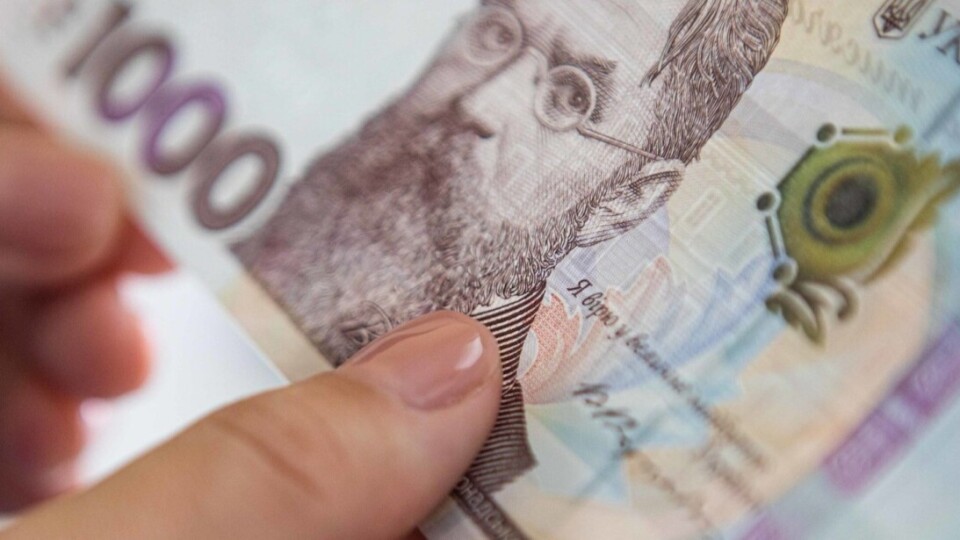 На Волині підлітки можуть отримати тисячу за вакцинацію. Як це працює?