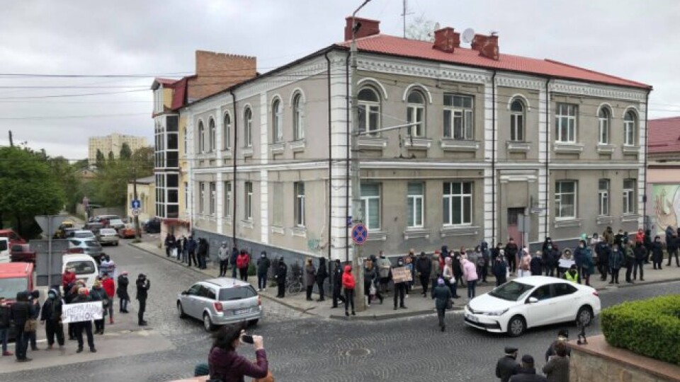 «Ми не маємо права відкривати промислові ринки». У Луцькраді відповіли підприємцям