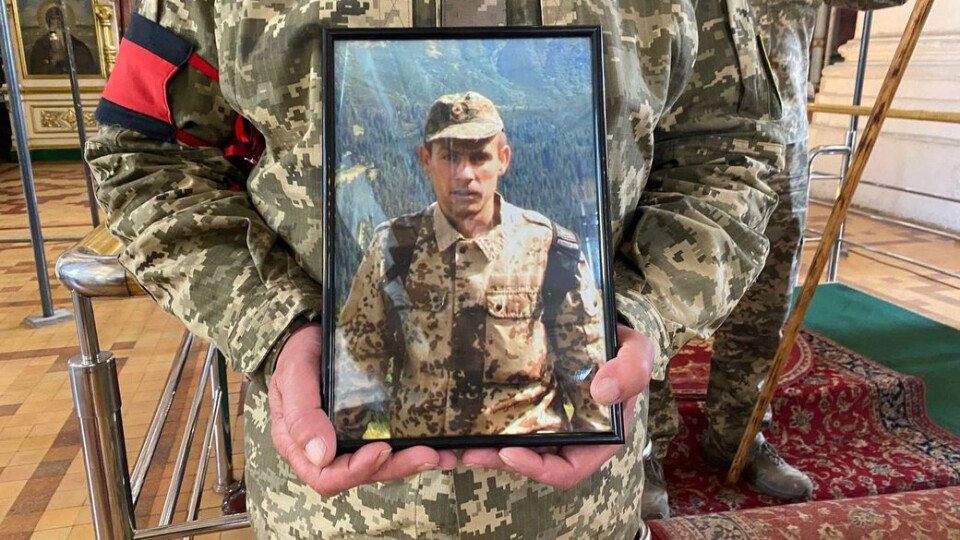 У Луцьку попрощалися із загиблим на Донеччині Героєм. ФОТО