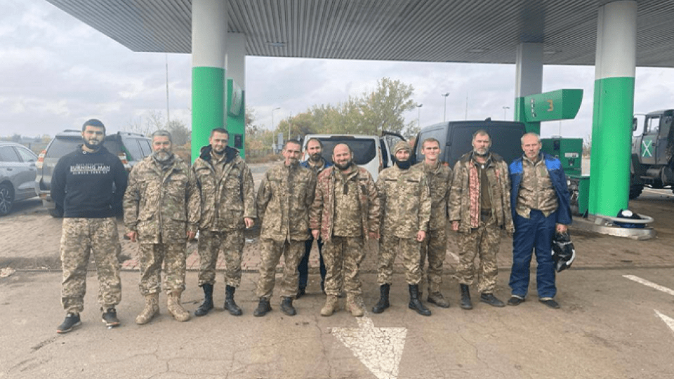 З полону звільнили 10 українських воїнів