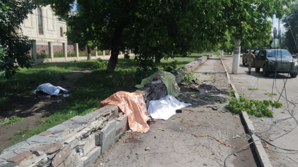 Росіяни обстріляли Торецьк на Донеччині. Влучили у зупинку
