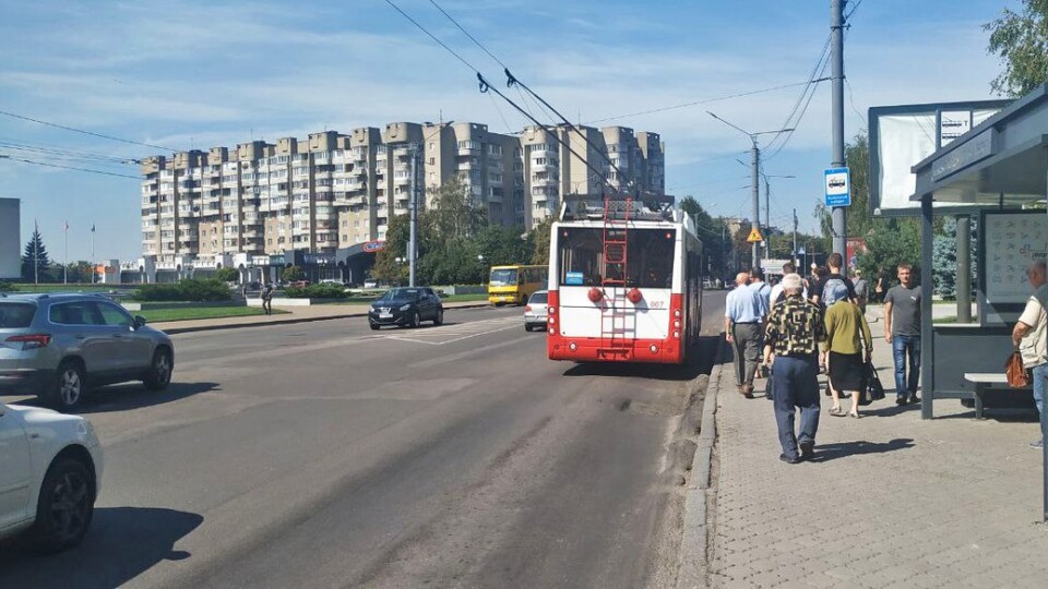 У Луцьку просять збільшити кількість тролейбусів на одному з маршрутів. ВІДЕО