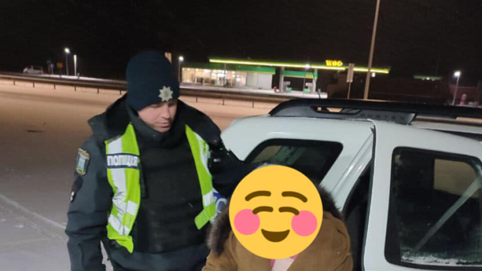 У Рівному загубилася 82-річна бабуся з Луцька. Патрульні двох областей об'єдналися, аби їй допомогти