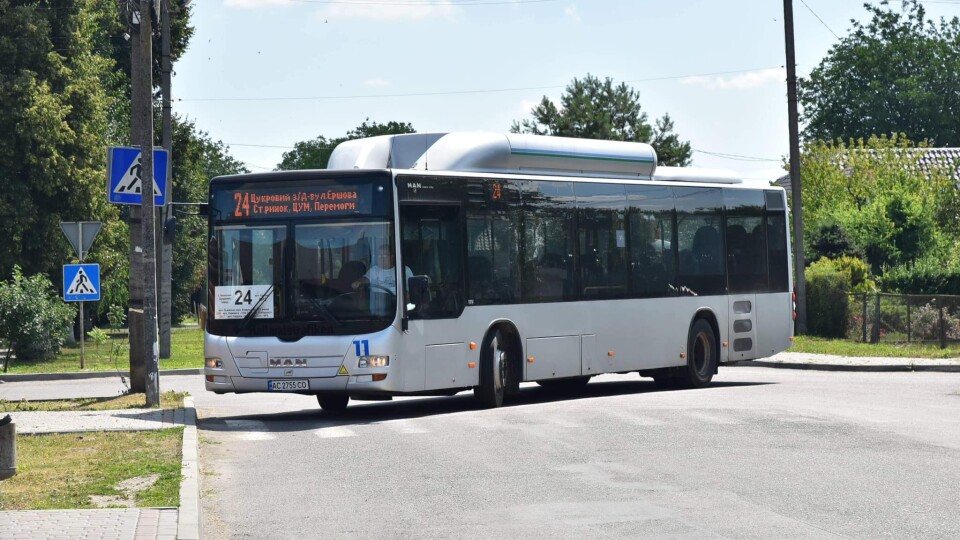 У Луцьку на ще одному маршруті їздять нові автобуси MAN