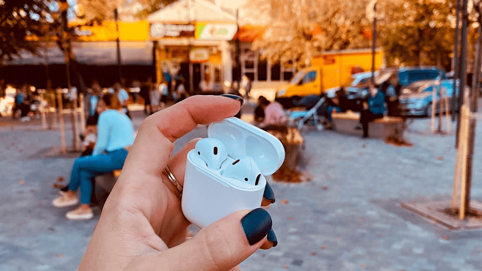За фото в луцькому #instaskver – 150 доларів чи навушники AirPods