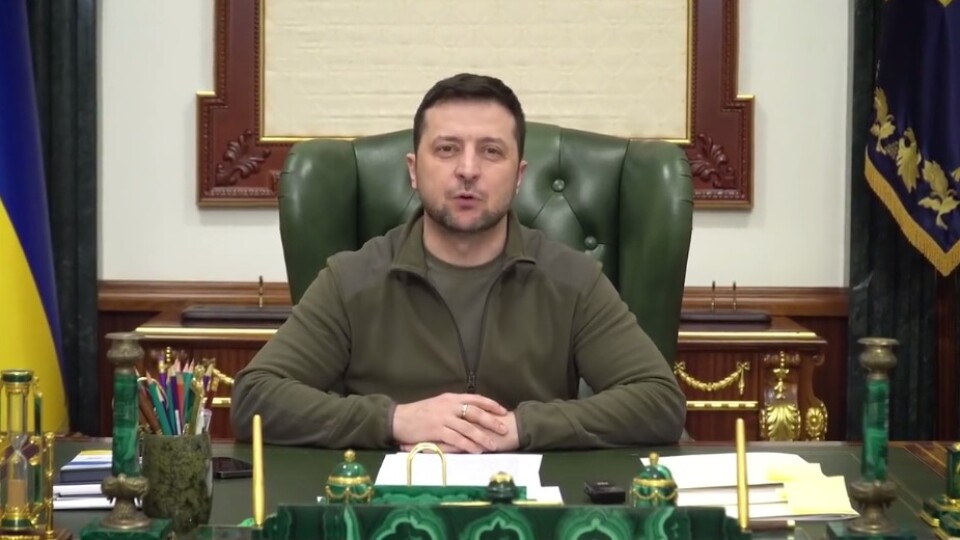 «Я залишаюсь у Києві. Не ховаючись.І нікого не боюсь», - Зеленський