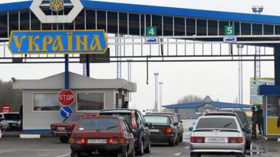 З Волині у Польщу пускатимуть туристів на велосипедах та пішоходів