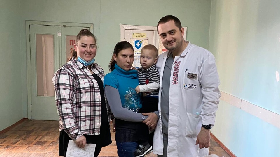 Діти скидалися по цукерці. Луцькому нейрохірургу зворушливо подякував пацієнт