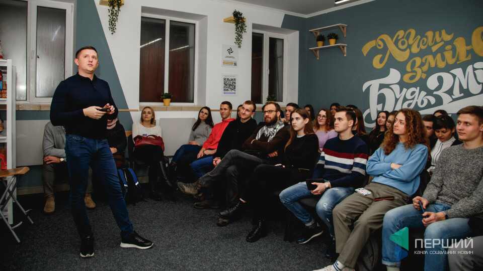 «Наполегливість перемагає, хоча буває дуже складно». Найцікавіше з лекції Андрія Разумовського