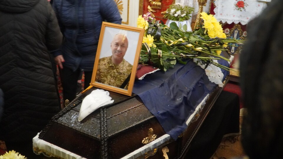 Володимирська громада провела в останню путь воїна. ФОТО