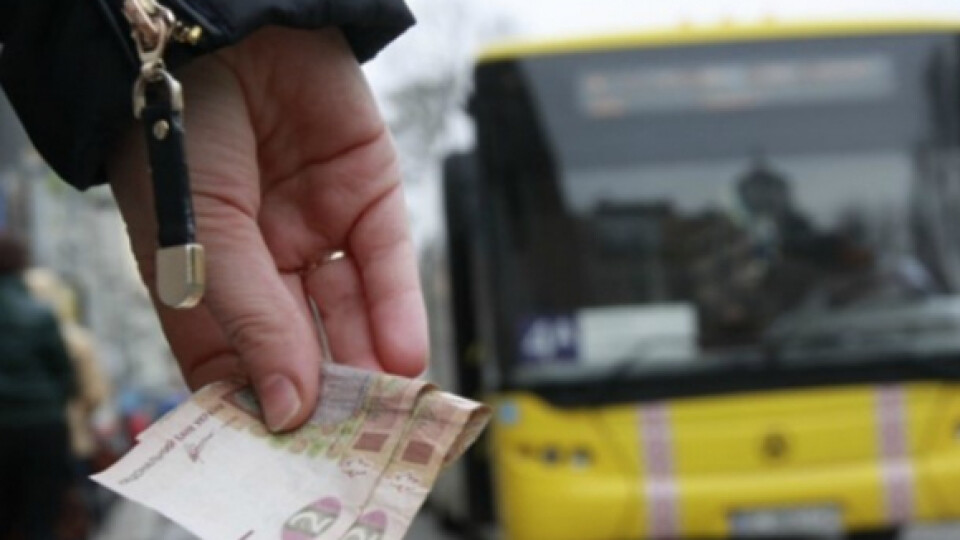 У приміських маршрутках, що їздять через Луцьк, здорожчав проїзд