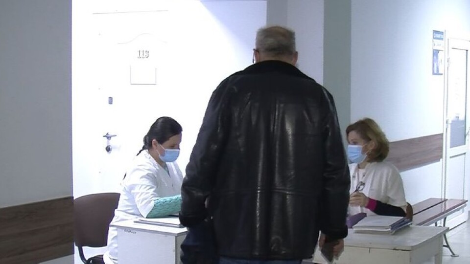 Черги на вакцинацію проти коронавірусу у Луцьку стали меншими