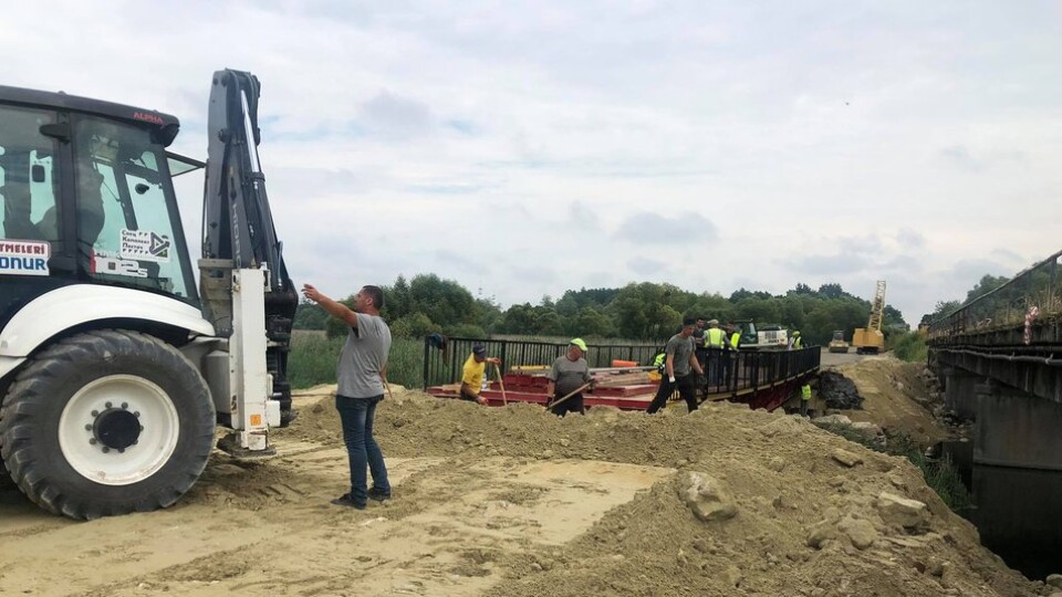 На дорозі Львів-Луцьк вже добудовують тимчасовий міст