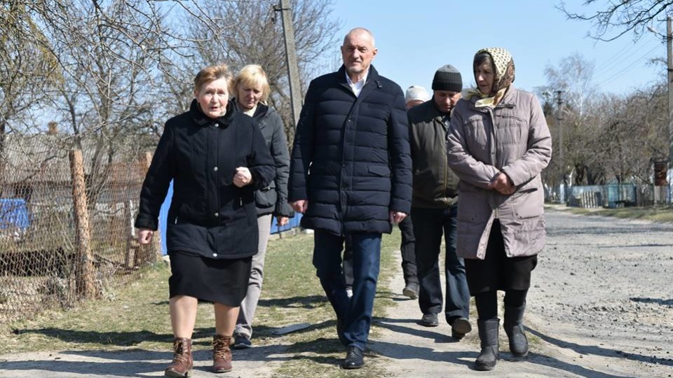 У селі на Волині візьмуться за дорогу, яка не бачила ремонту десятки років. ФОТО