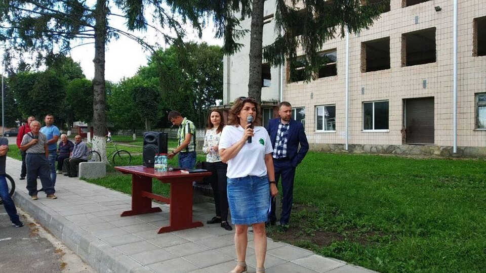 У Луцьку жителі Вишкова просять провести центральну каналізацію. Петиція