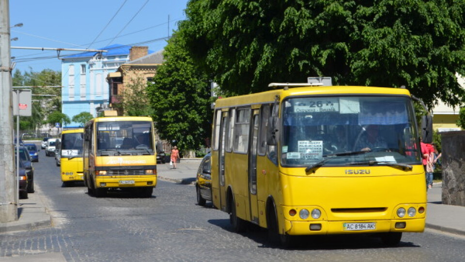 Якщо впровадити електронну оплату, проїзд мав би коштувати 9,5 гривні, – луцькі маршрутники