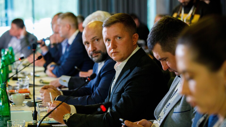 Житло може стати доступнішим. Про що домовились топові будівельники і нардепи на «тусовці» у Луцьку