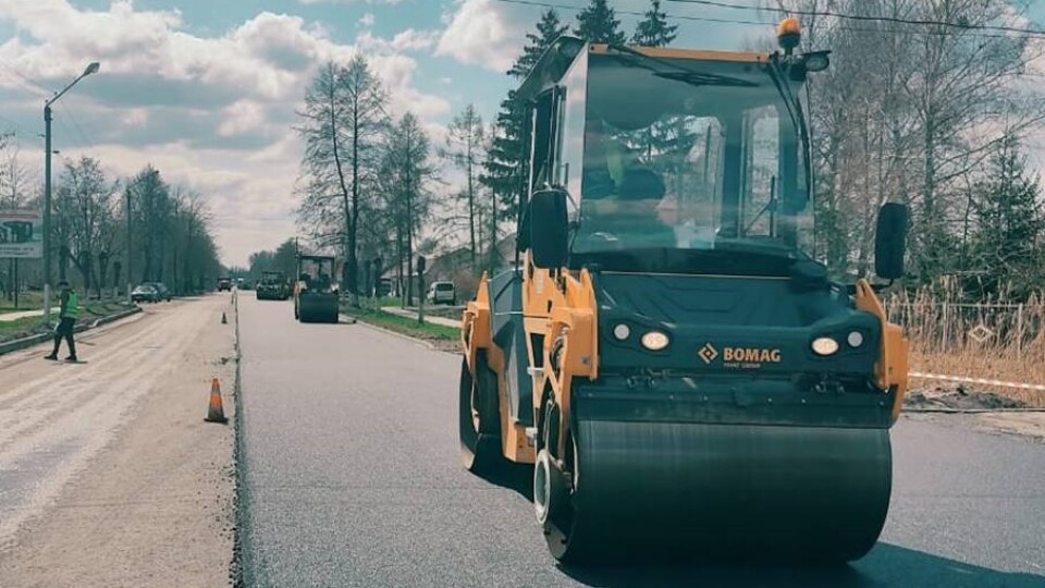 На Шацькі озера – новою дорогою: роботи тривають цілодобово