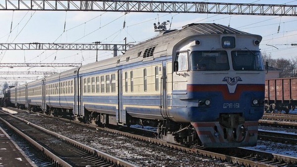 Укрзалізниця відновила зупинку потягів у Луцьку