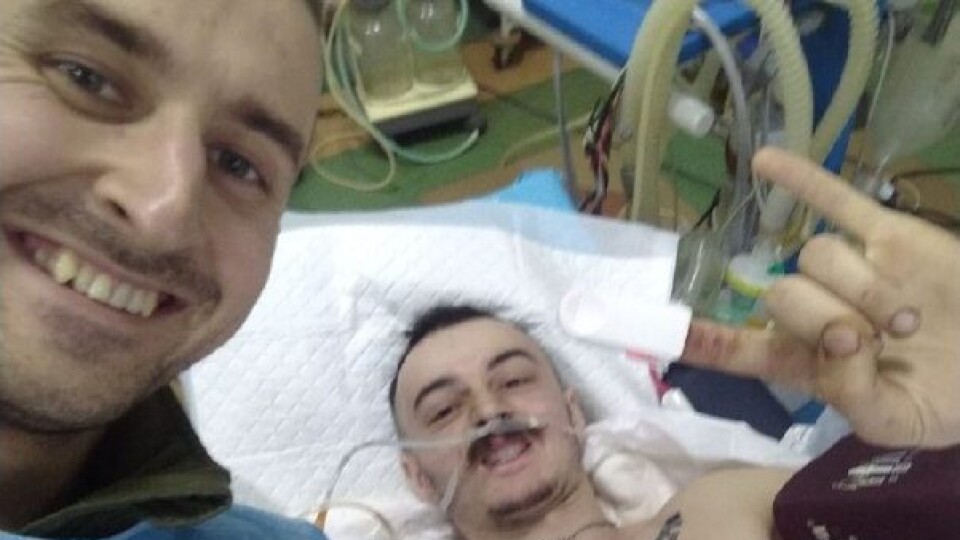 «Здається, що це все – одна і та ж ніч», – парамедик з Волині про роботу у військовому госпіталі