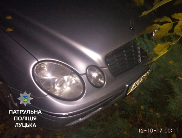 У Луцьку патрульні затримали водія, який збив чоловіка і втік