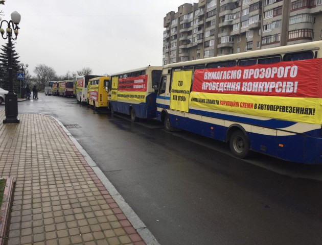 Волинські перевізники: «Терпіти такого свавілля ми більше не можемо». ВІДЕО