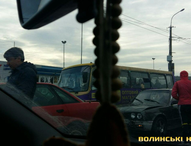 У Луцьку - дві ранкові ДТП