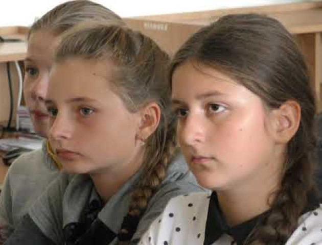 Сашко Лірник виступив перед Волинськими дітлахами. ВІДЕО
