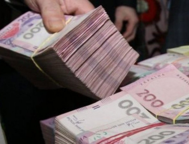 У Луцьку невідомий виніс з офісу чималеньку суму