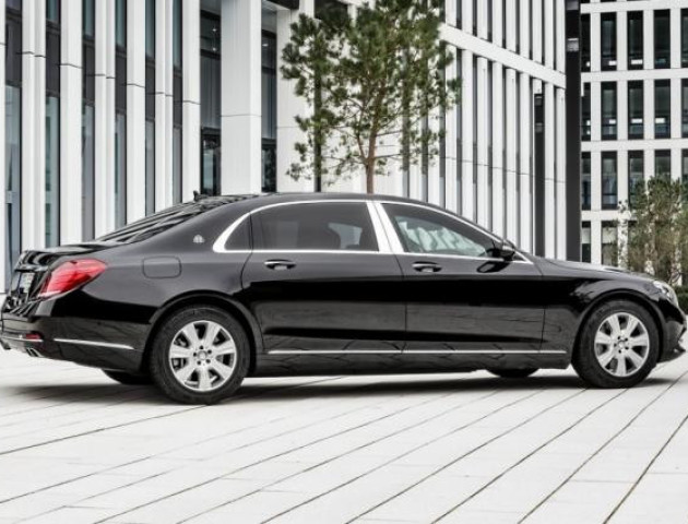 Власника Mercedes на єврономерах оштрафували на 3,4 млн грн