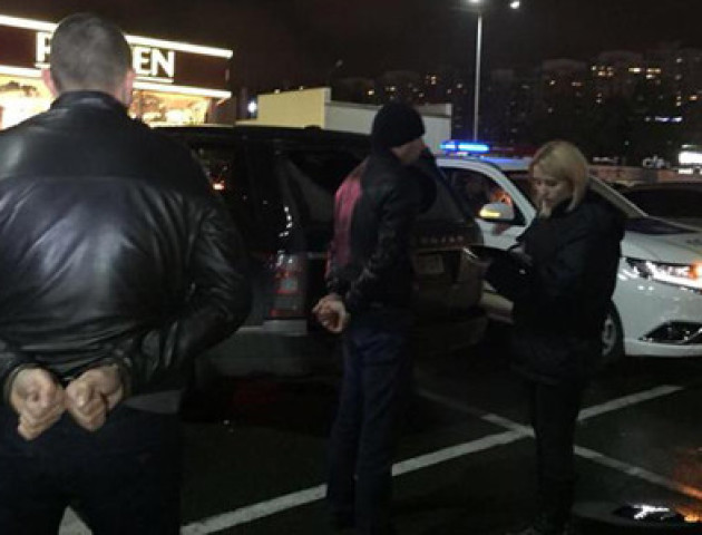 Затриманим із вибухівкою закарпатцям оголосили про підозру