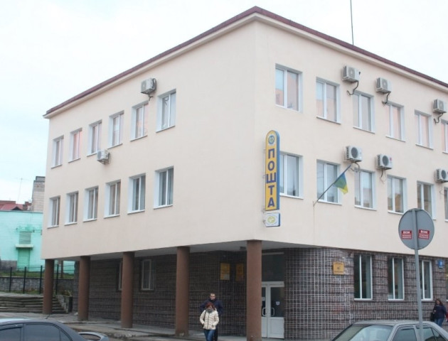 Луцьким відділенням «Укрпошти» не вистачає листонош