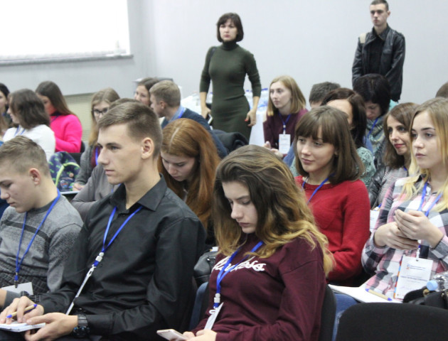 Волинським студентам презентували переваги онлайн-практики у ПриватБанку