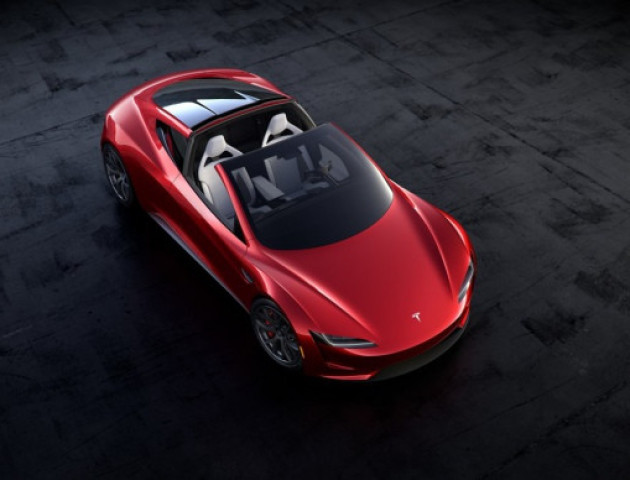 Tesla презентувала найшвидший серійний електромобіль