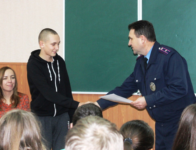 На Волині школярі допомогли поліції спіймати грабіжника