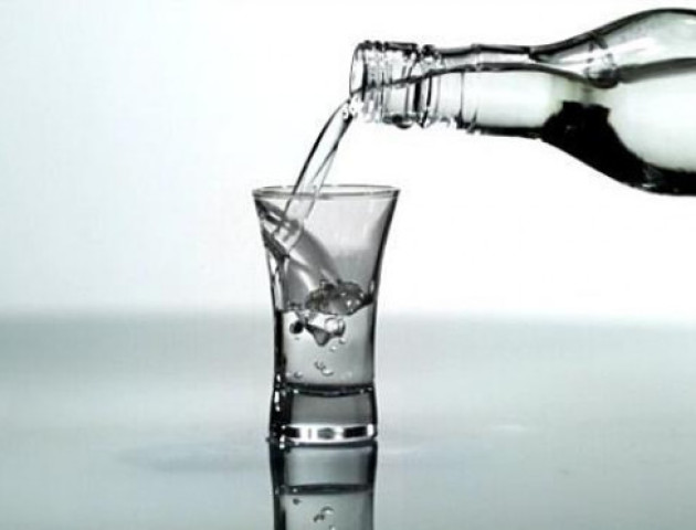У Рожищі «накрили» продаж фальсифікованого алкоголю