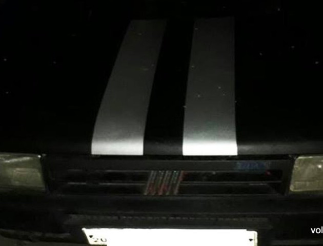 Волинянин поцупив з автівки односельчанина магнітолу