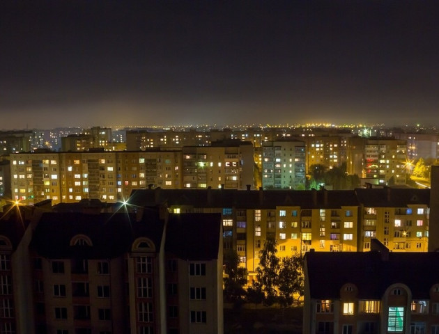 На освітлення вулиць Луцька витратять 3 мільйони