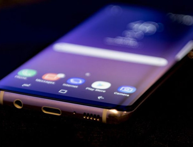 15 кращих смартфонів 2017 року. iPhone X не потрапив в трійку