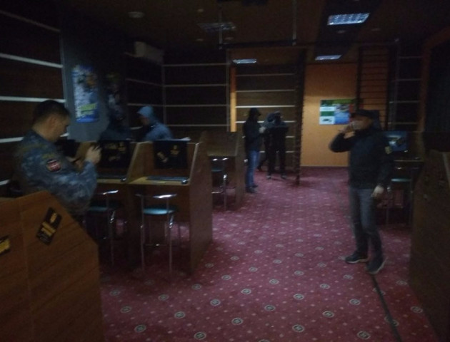У Луцьку провели рейд проти гральних закладів